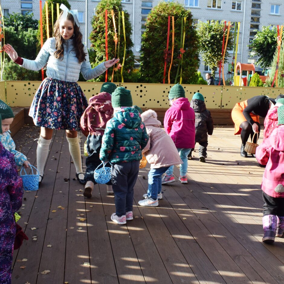 11.gr. bērnu priekšnesums 