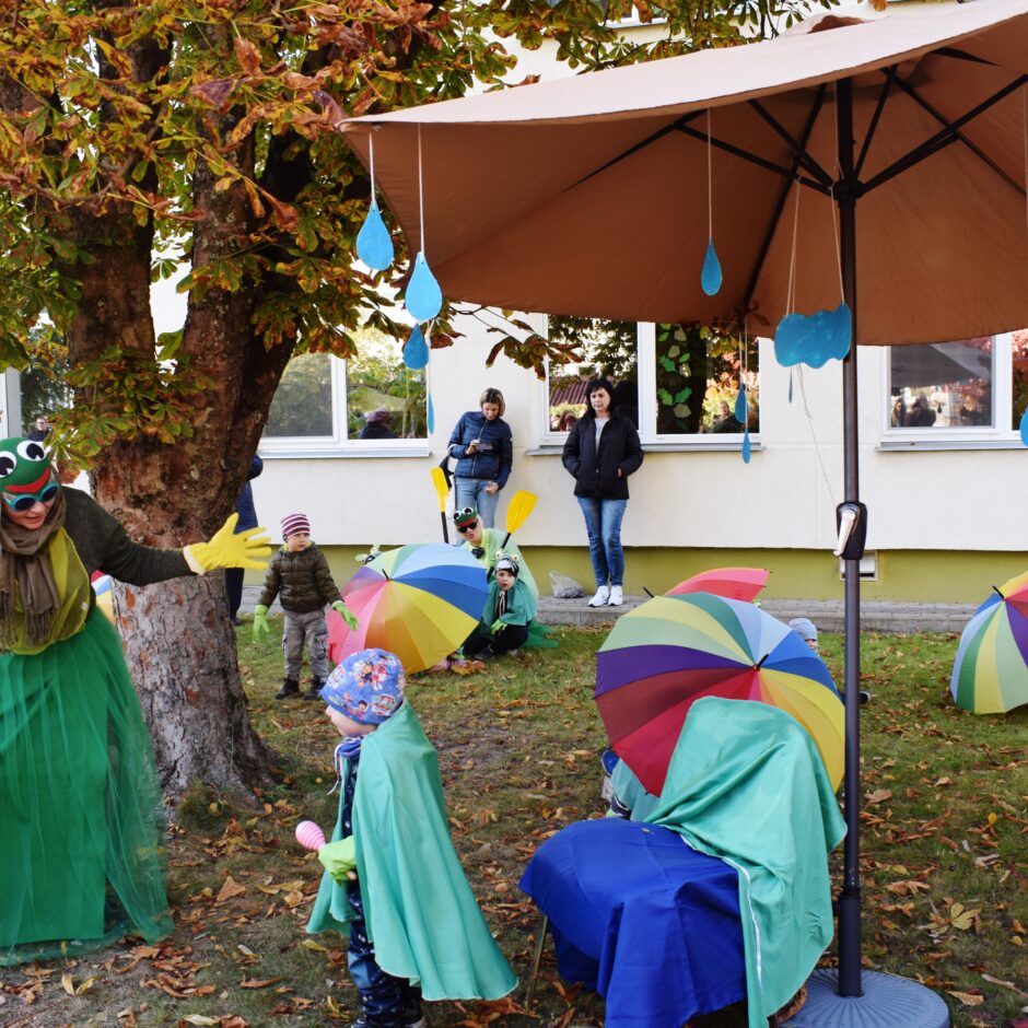 9.gr. bērnu priekšnesums 